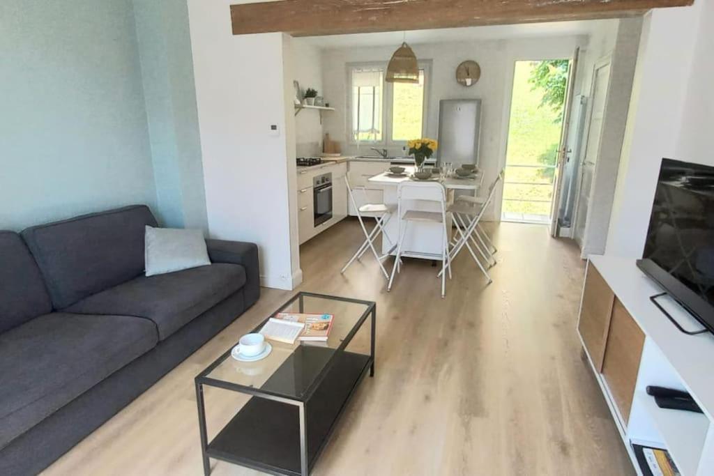 Maisonnette Au 15 Осер Екстер'єр фото